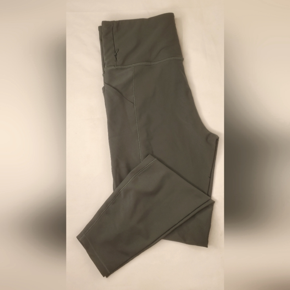 All in Motion Size M High Rise Leggings Sage Color - Picture 3 of 7